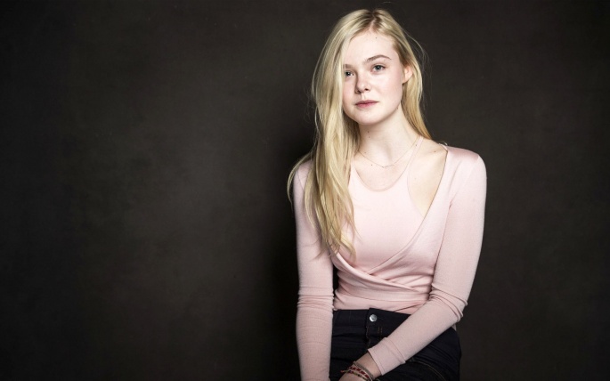 Elle Fanning (49 wallpapers)