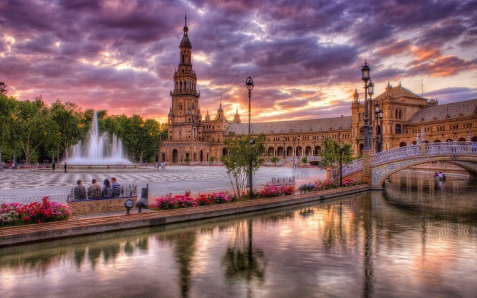 Seville (48 wallpapers)
