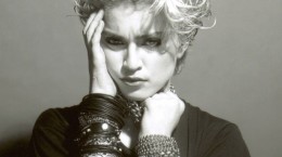 Співачка Мадонна (48 шпалер)